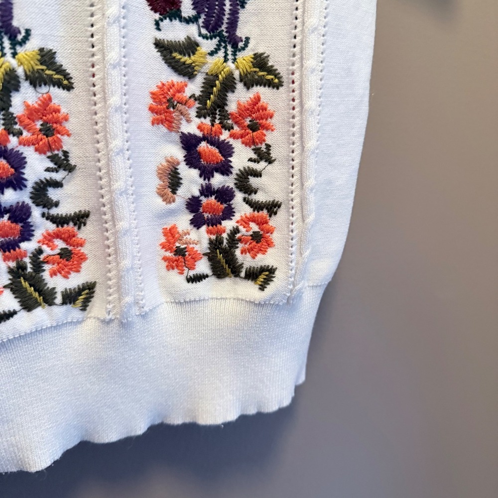 Floral Embroidered Short Sleeve Knit Sweater Top White Puff Sleeve Cottagecore - Picture 4 of 5